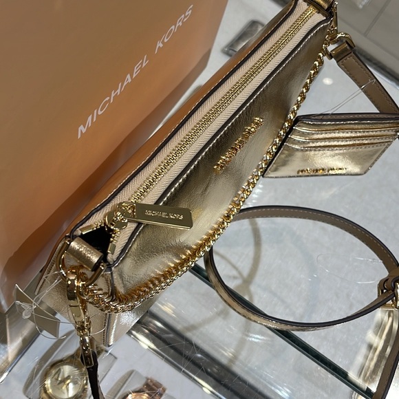 MICHAEL KORS
JST Md Faux Leather Crossbody XBody + Card Holder Boxed Set NWT - Picture 8 of 16